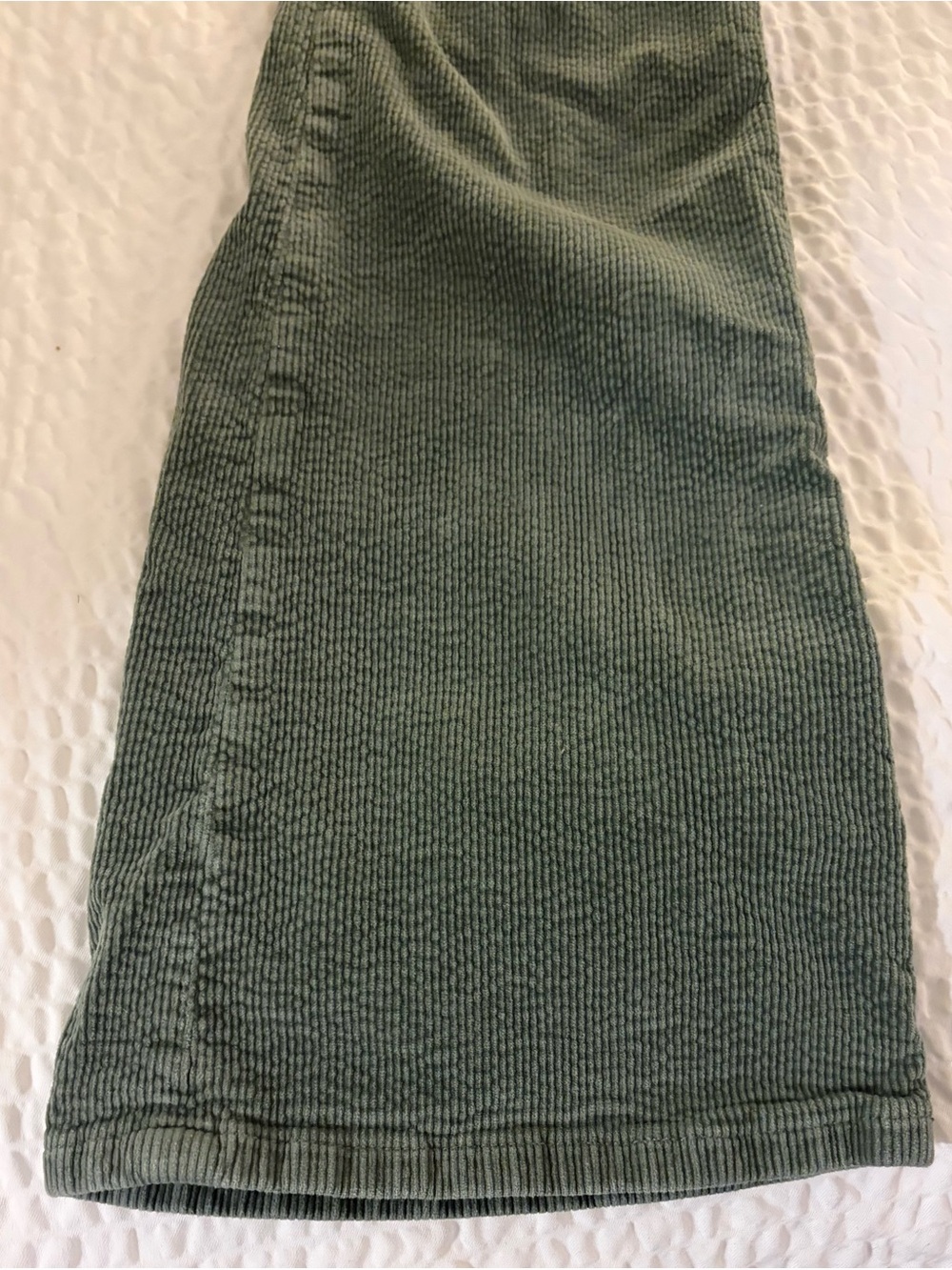 Altar’d State Olive Green Women’s Corduroy pants - Picture 4 of 9